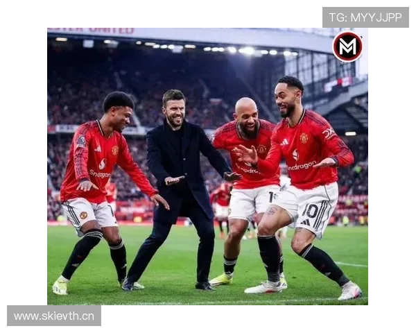 曼联争四形势持续变化，阶段波动或将影响赛季最后阶段冲刺