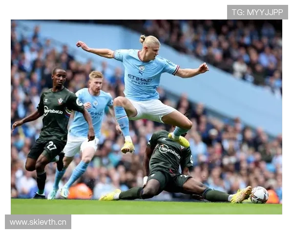 曼城近期防守稳定性出现波动，对赛季争冠形势形成阶段性考验