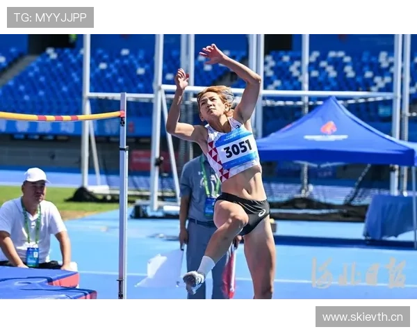 孙杨居然打卡五星级早餐，赛场上的狂野秒变大叔温柔？